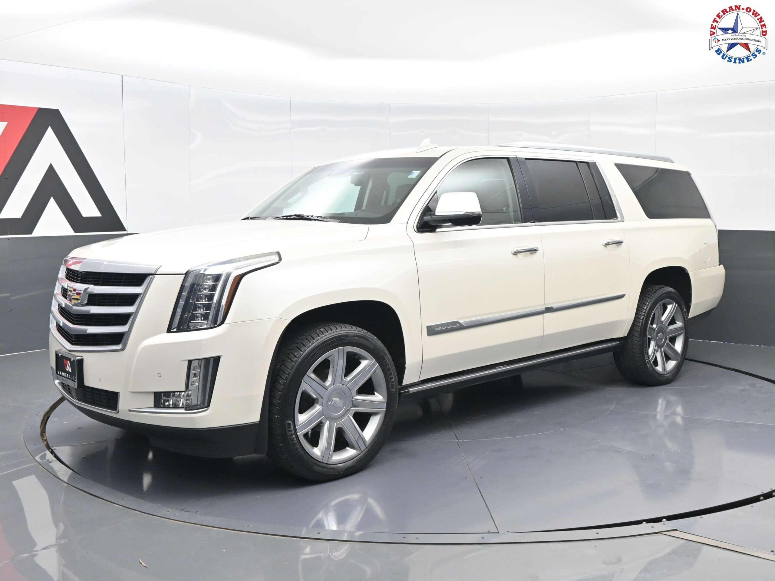 2015 Cadillac Escalade ESV Premium's photo