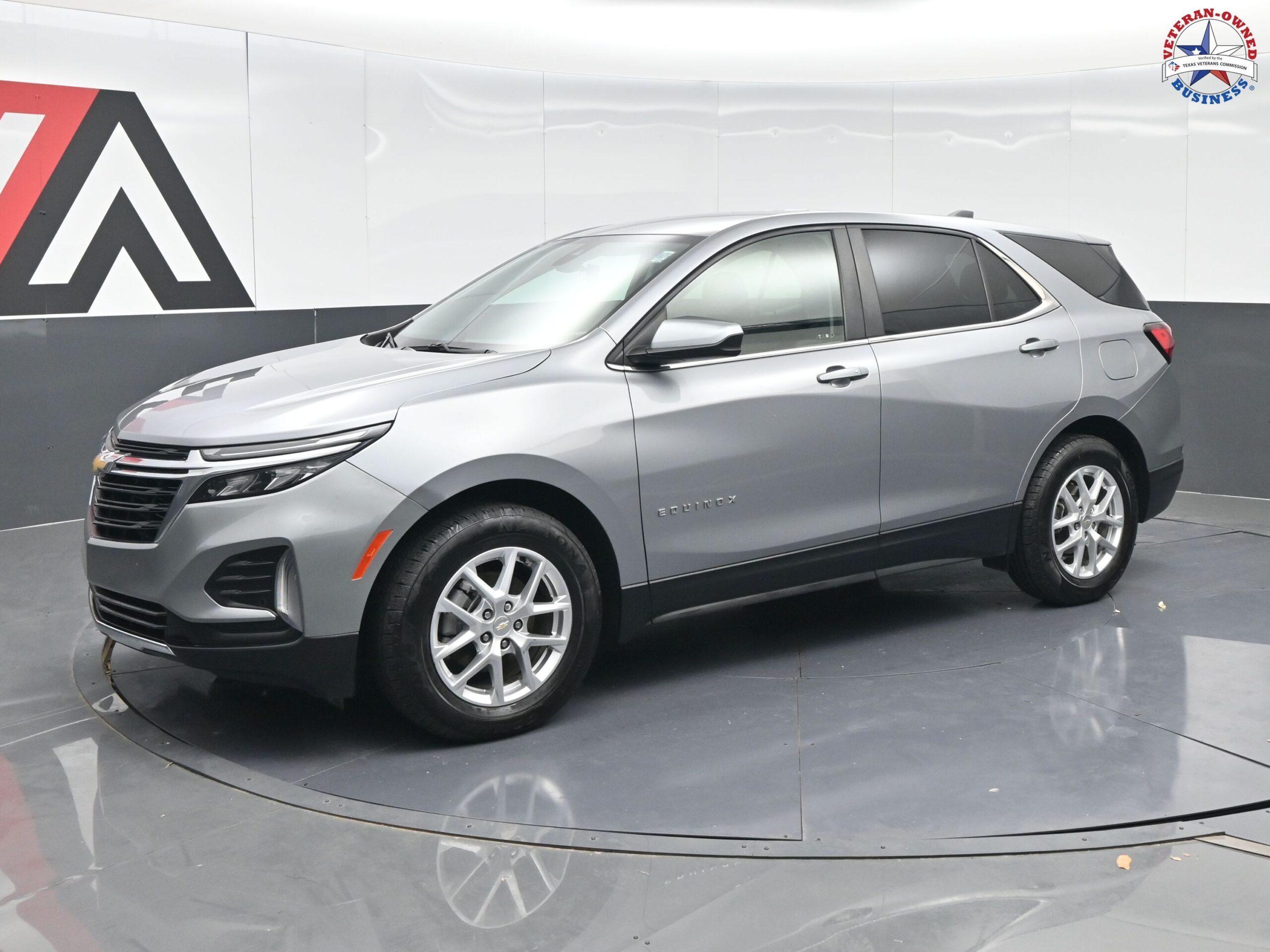 2024 Chevrolet Equinox LT's photo