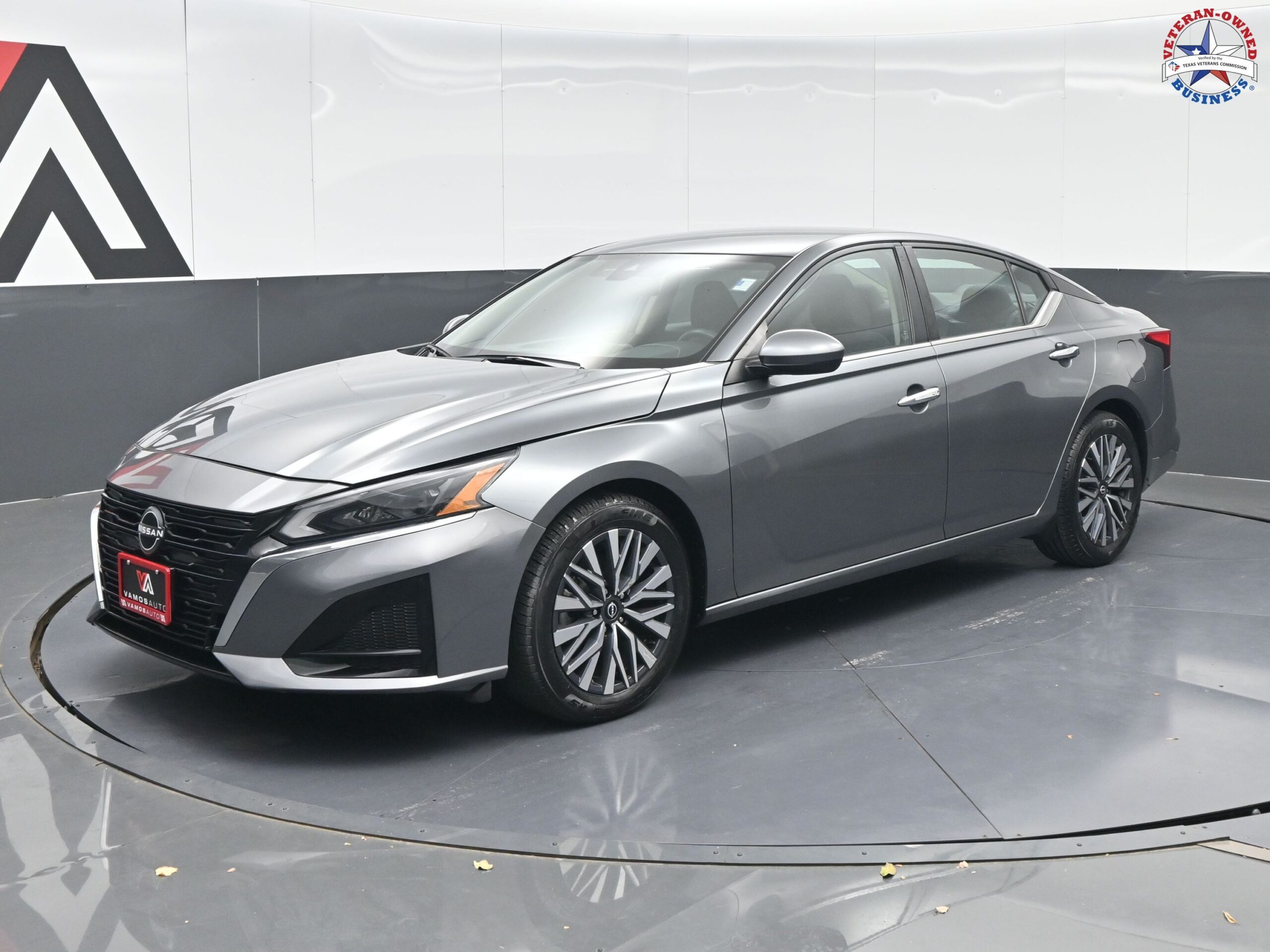 2023 Nissan Altima SV's photo