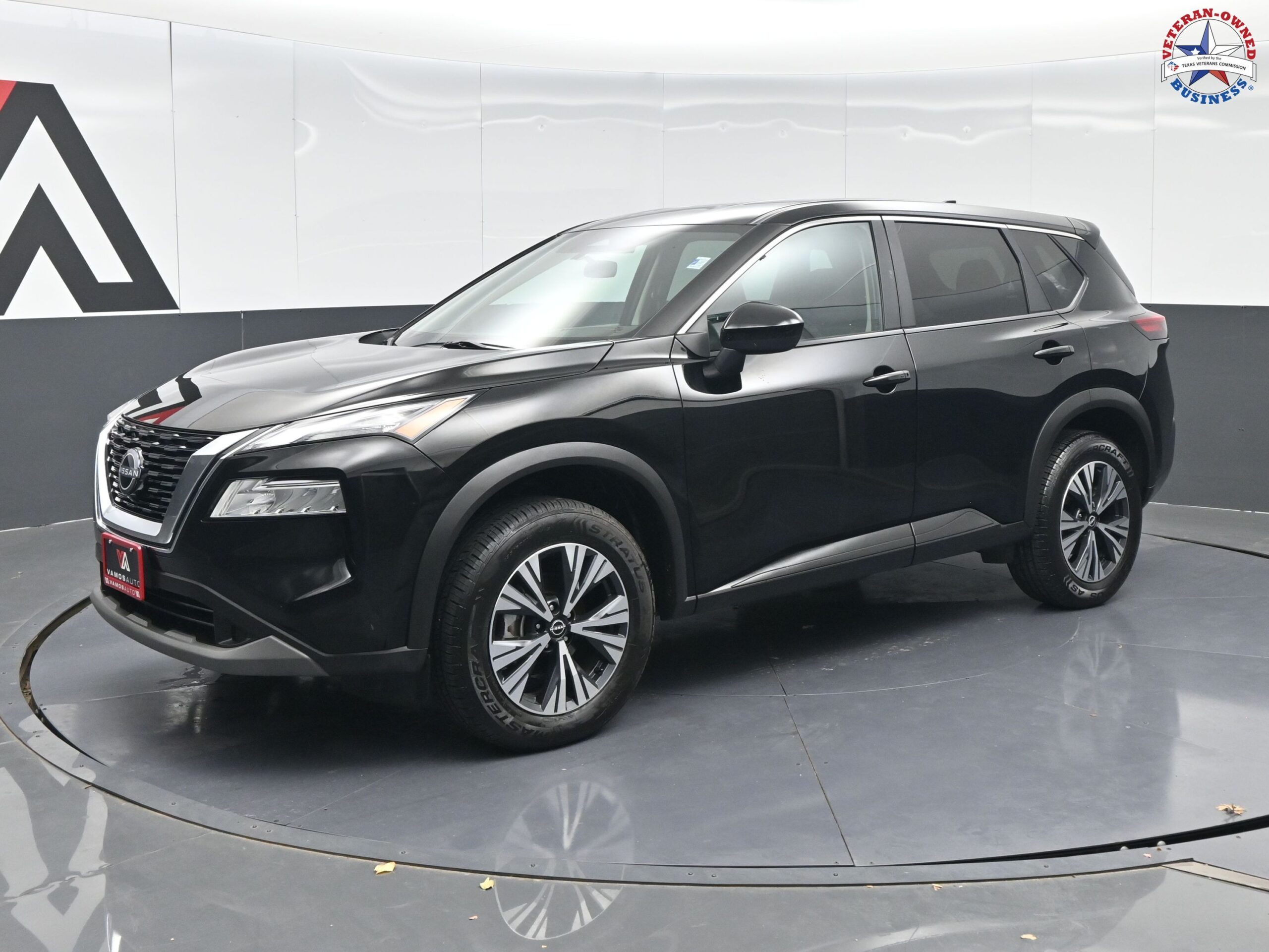 2023 Nissan Rogue SV's photo