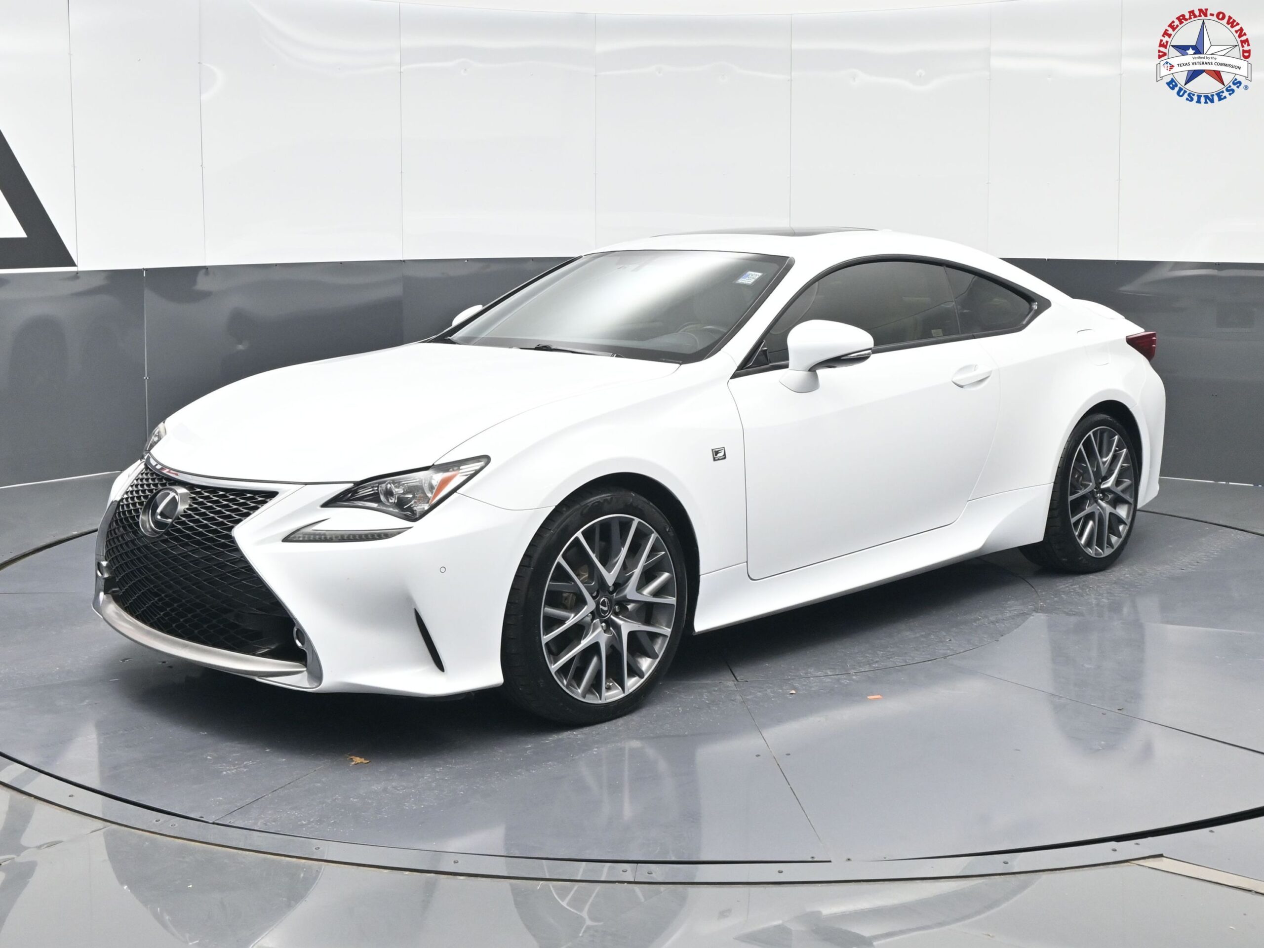 2015 Lexus RC 350's photo