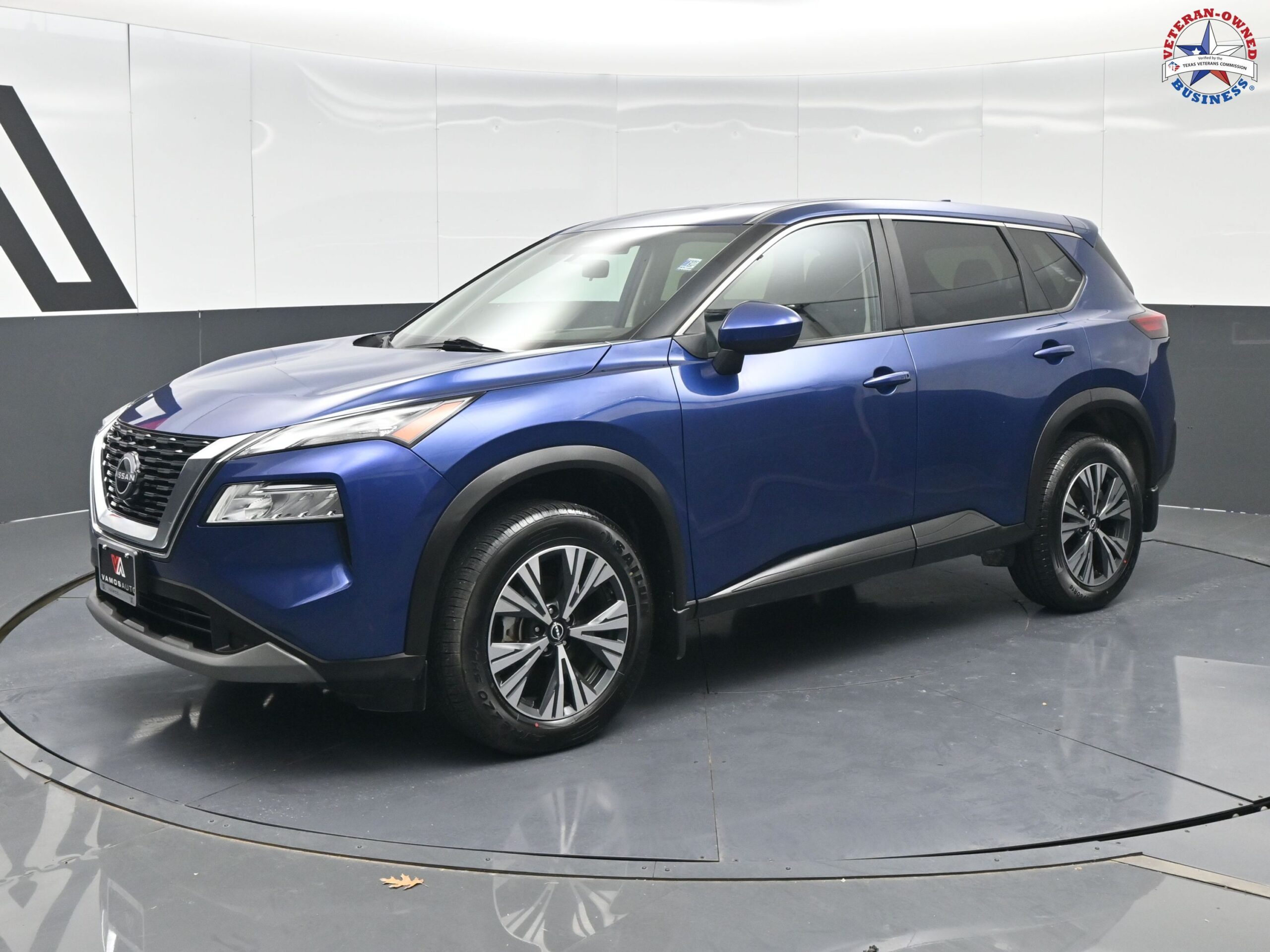 2023 Nissan Rogue SV's photo