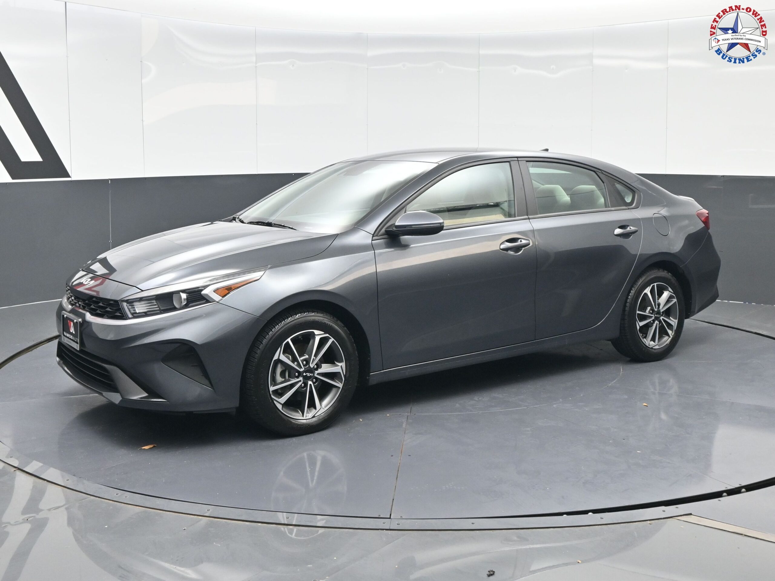 2023 Kia Forte LXS's photo