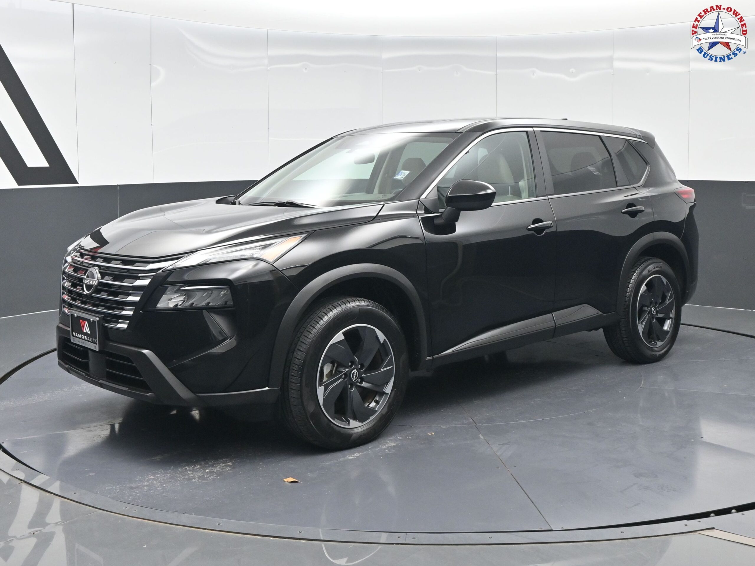 2024 Nissan Rogue SV's photo