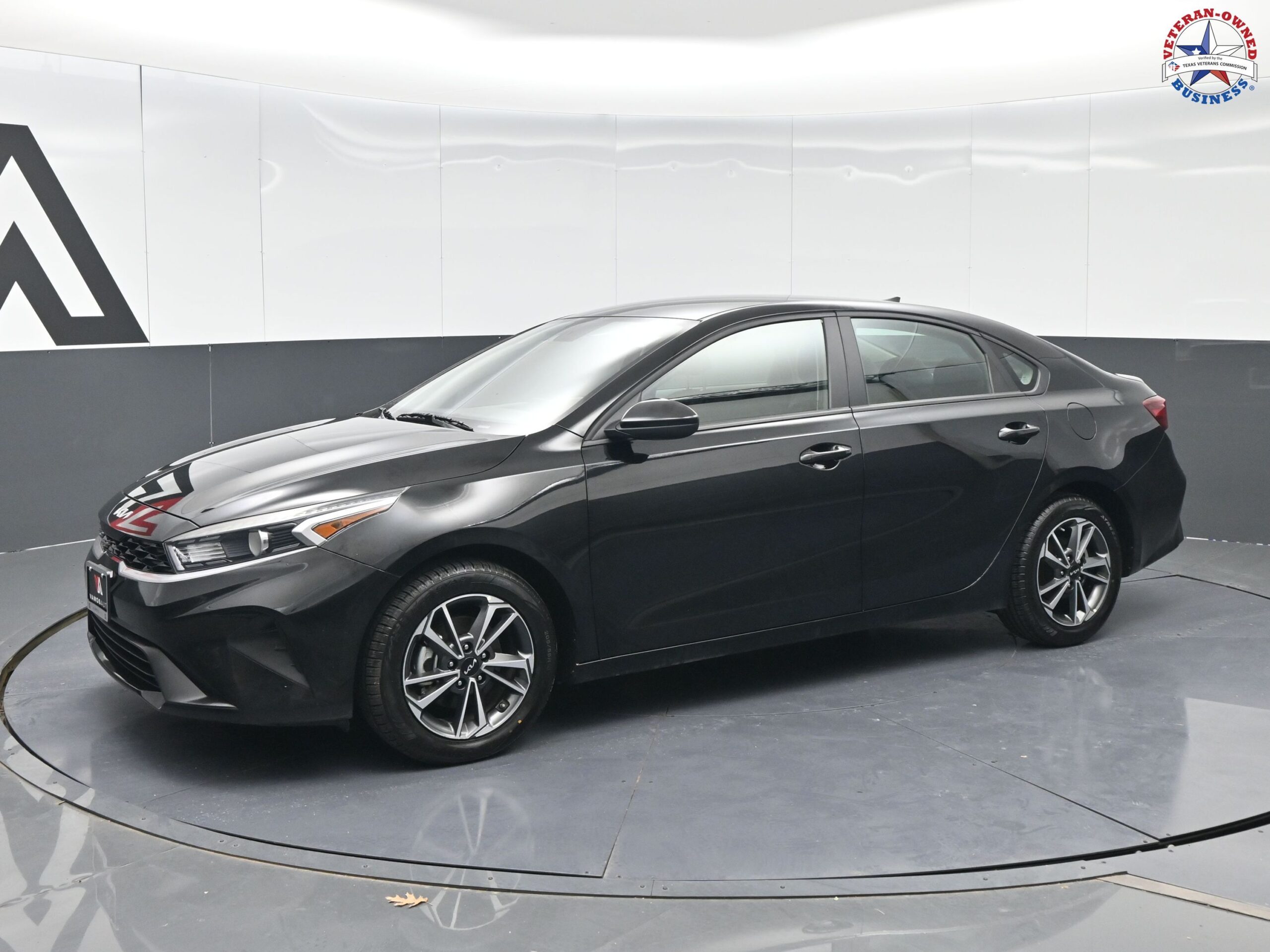 2024 Kia Forte LXS's photo