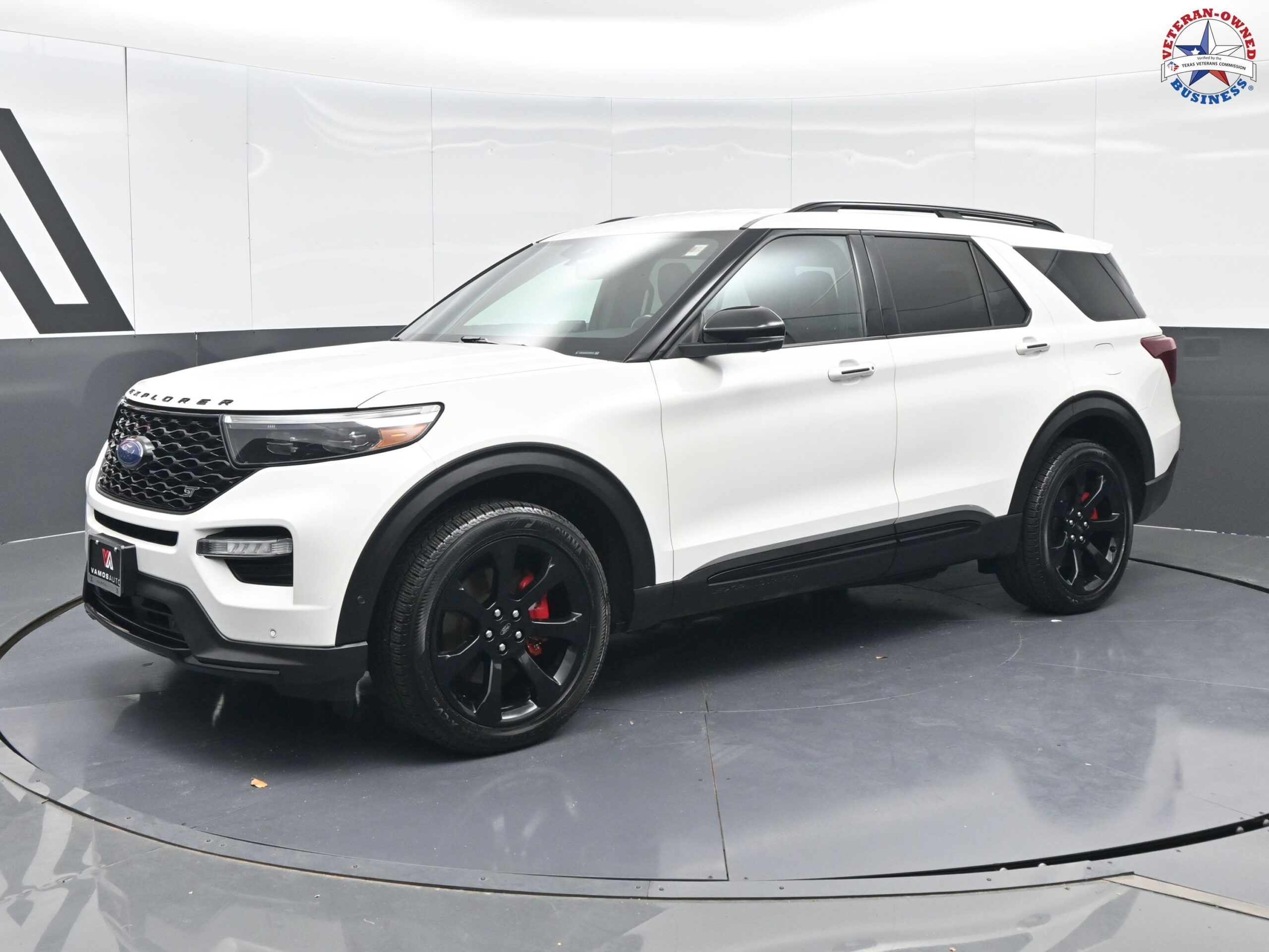2020 Ford Explorer ST's photo