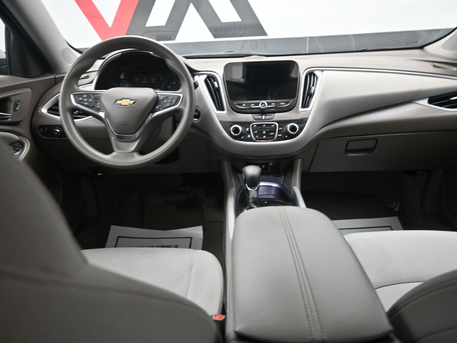 2023 Chevrolet Malibu 1LT - Photo 11