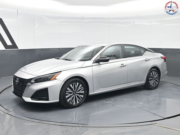 2024 Nissan Altima SV