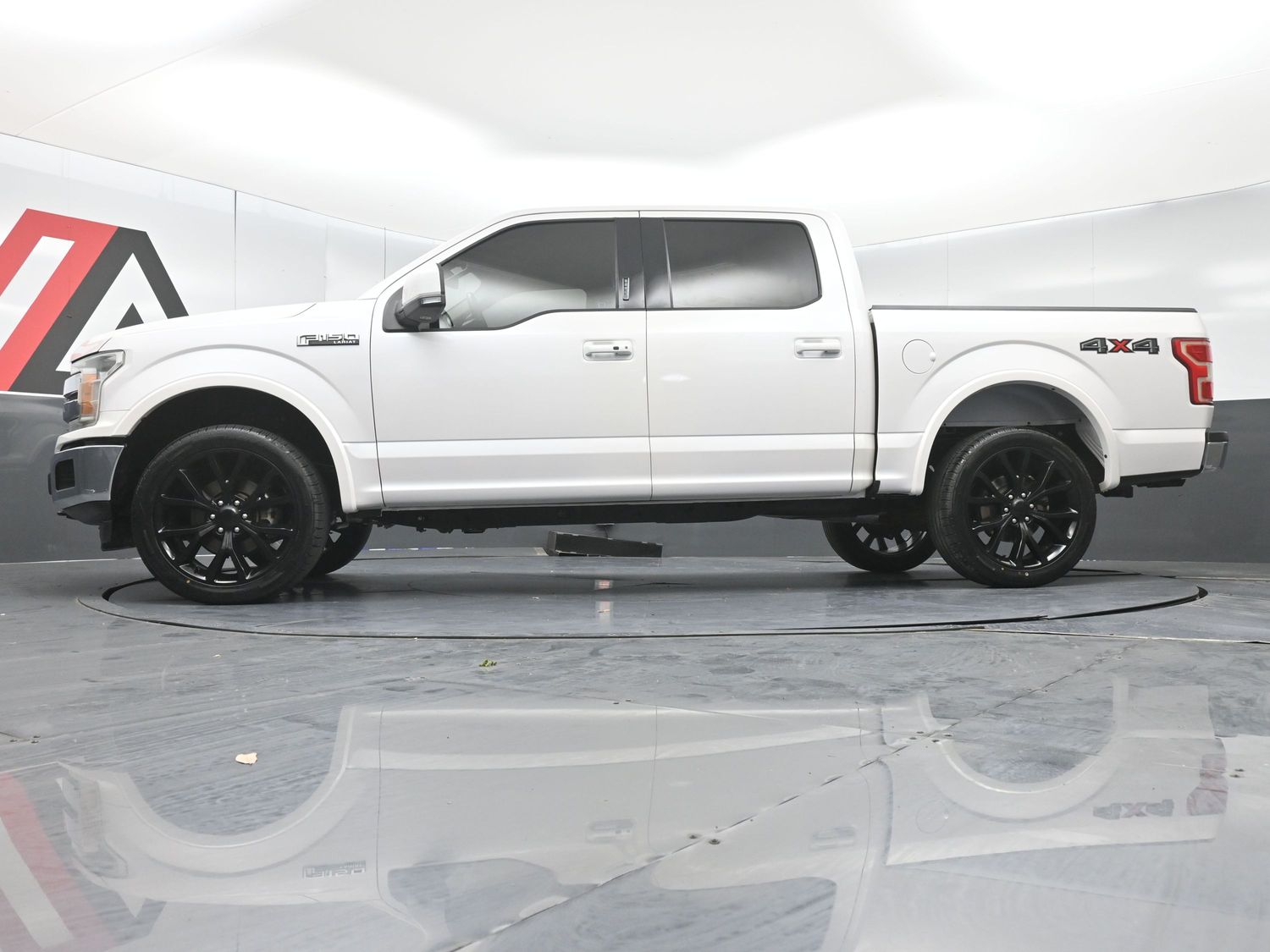 2019 Ford F-150 Lariat - Photo 23