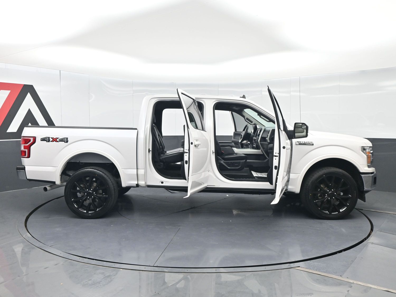 2019 Ford F-150 Lariat - Photo 32