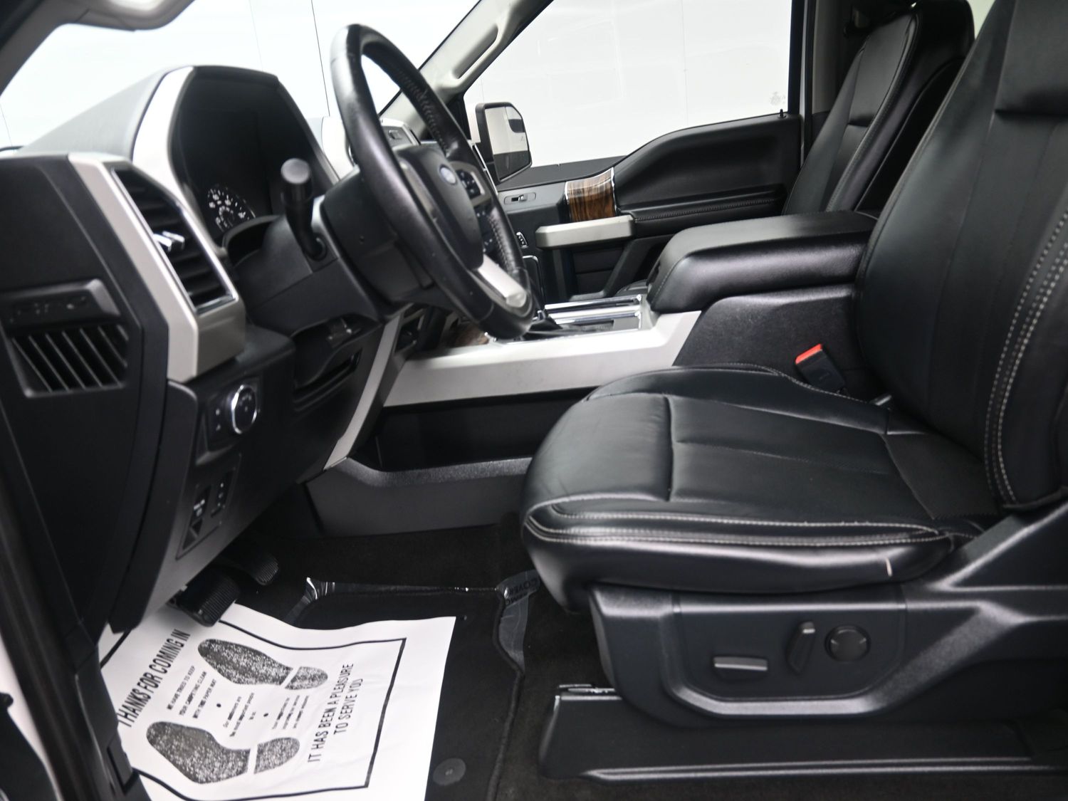 2019 Ford F-150 Lariat - Photo 10
