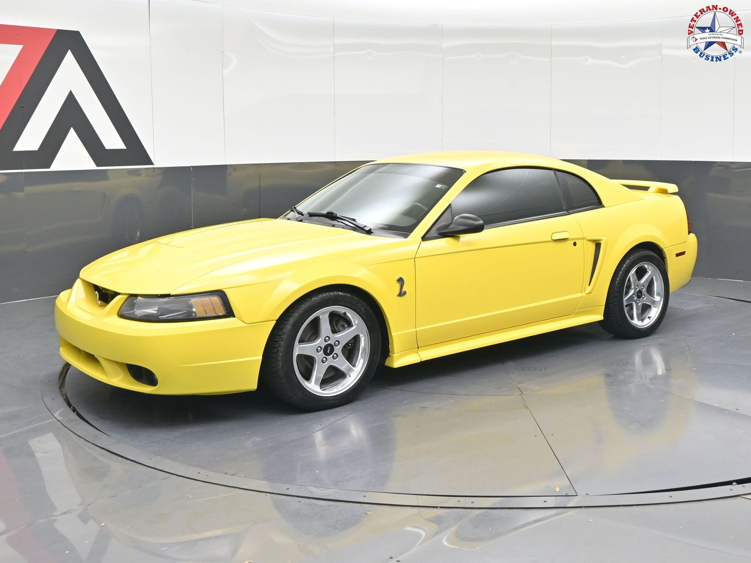 2001 Ford Mustang Cobra SVT's photo