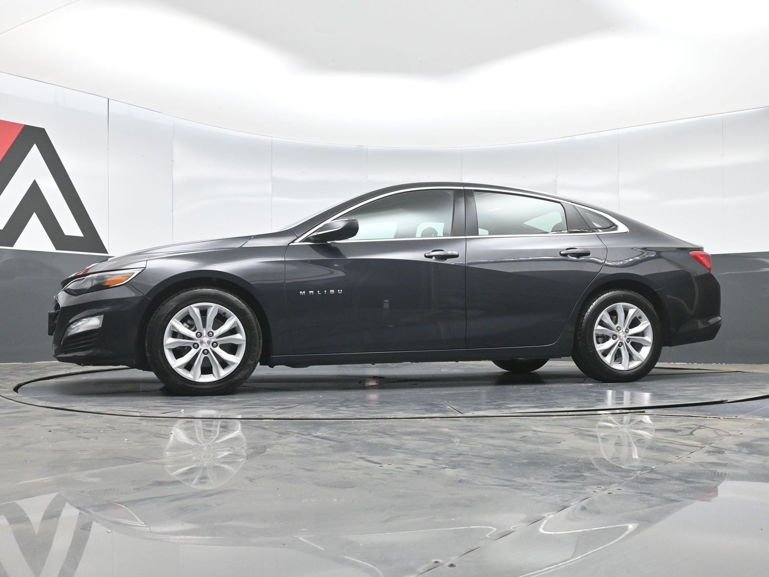 2023 Chevrolet Malibu 1LT - Photo 23