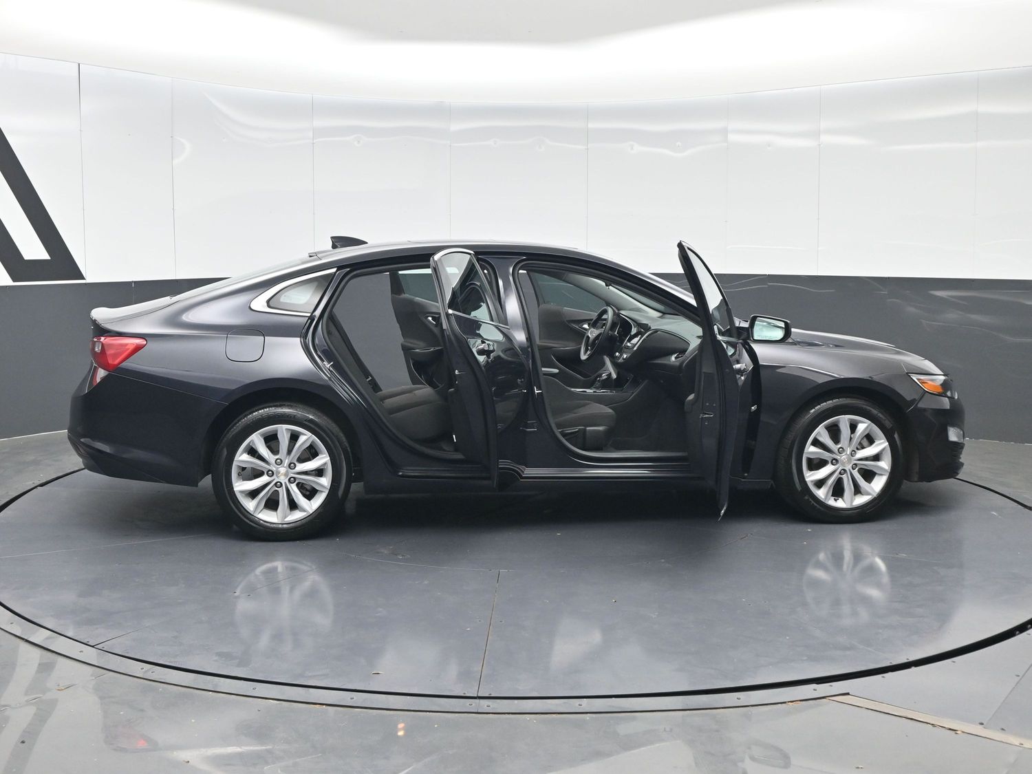 2023 Chevrolet Malibu 1LT - Photo 32
