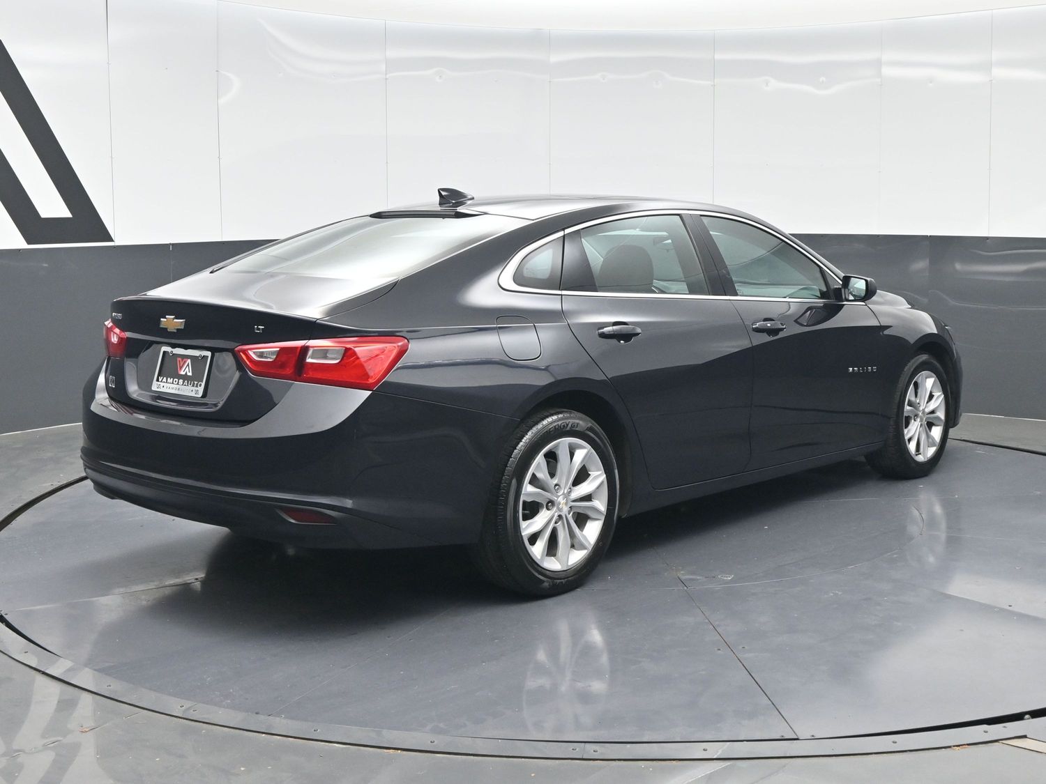 2023 Chevrolet Malibu 1LT - Photo 6