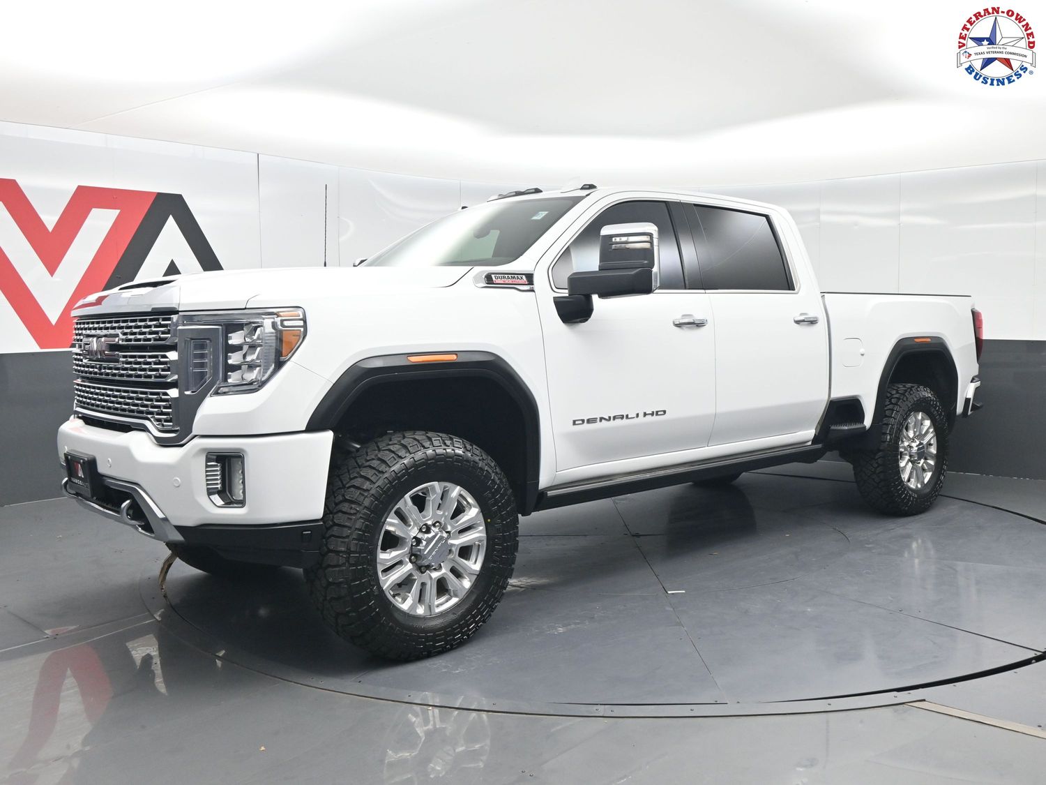 2022 GMC Sierra 4WD Crew Cab Standard Box Denali's photo