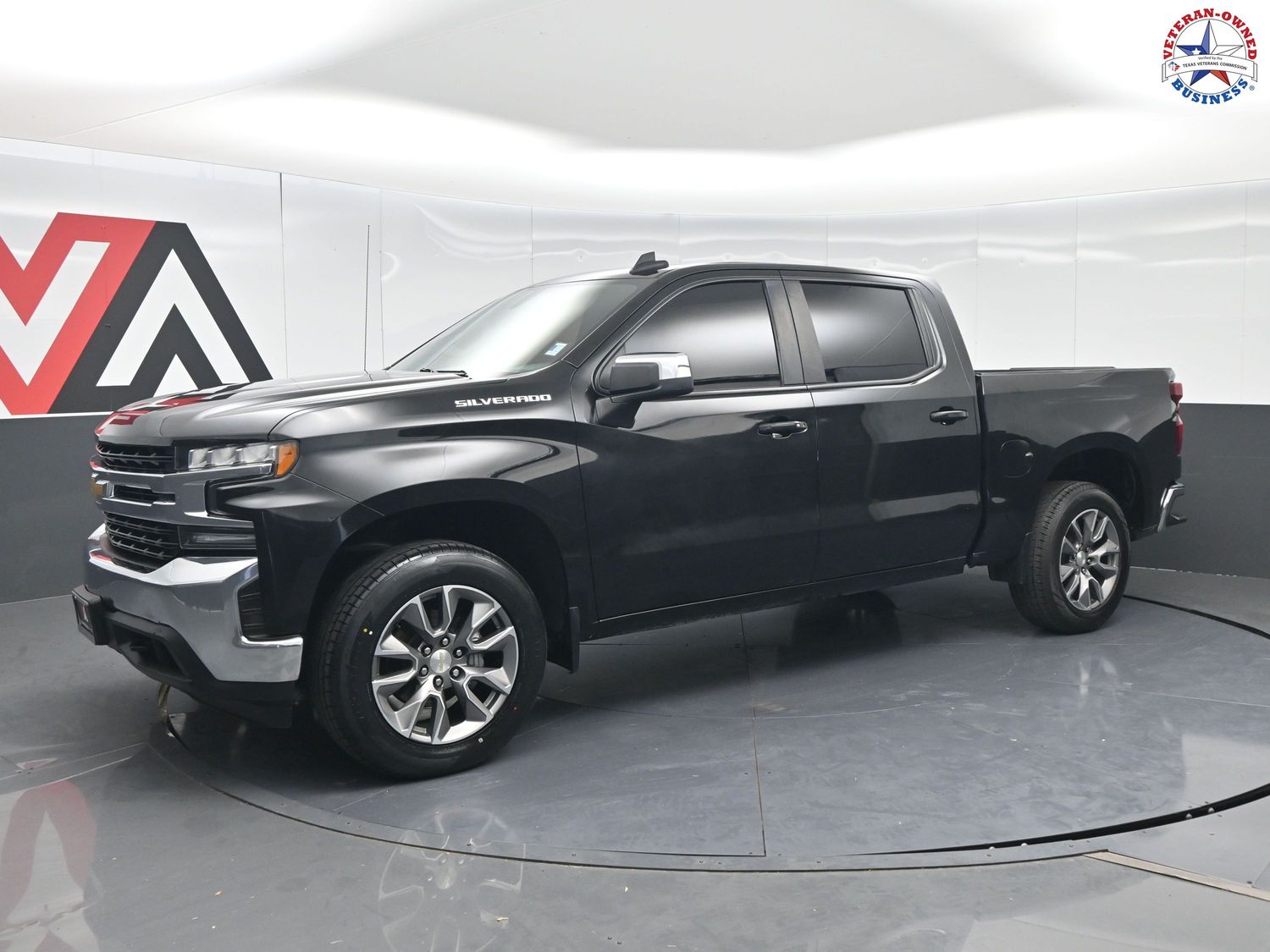 2021 Chevrolet Silverado 1500 LT 2FL 4X4 Crew Cab Short Box's photo