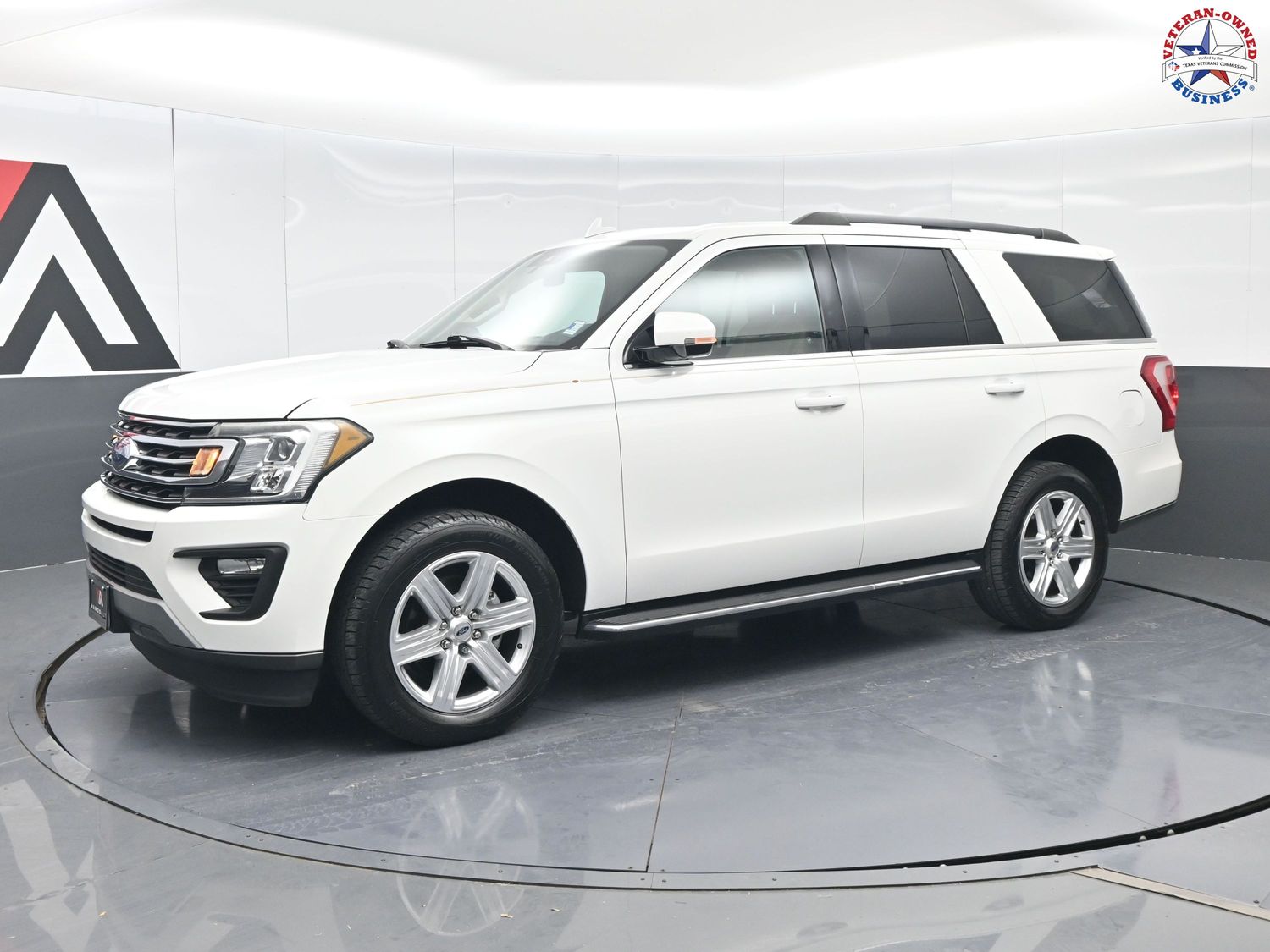 2020 Ford Expedition XLT's photo