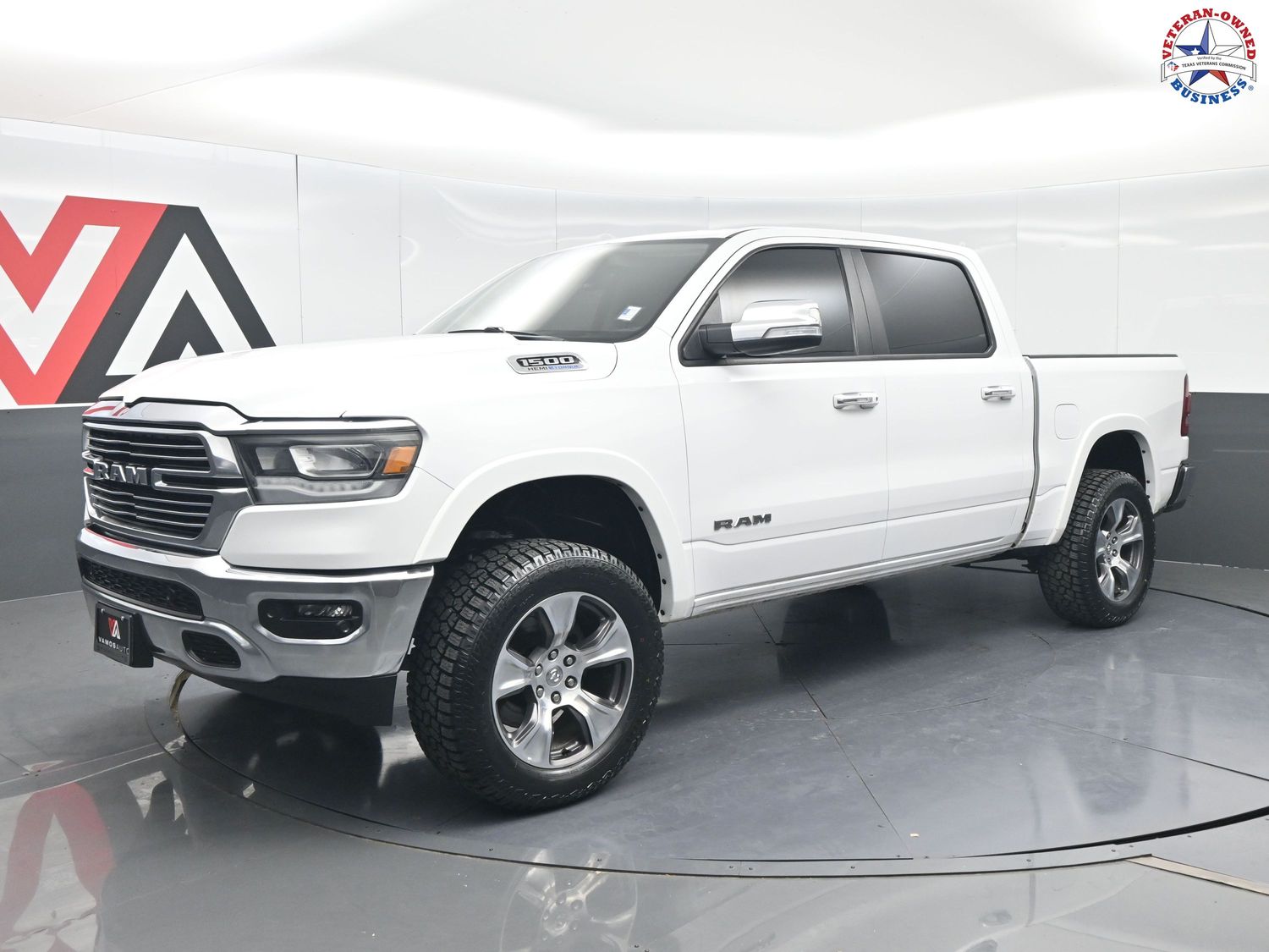 2022 RAM 1500 Laramie Crew Cab 5'7's photo
