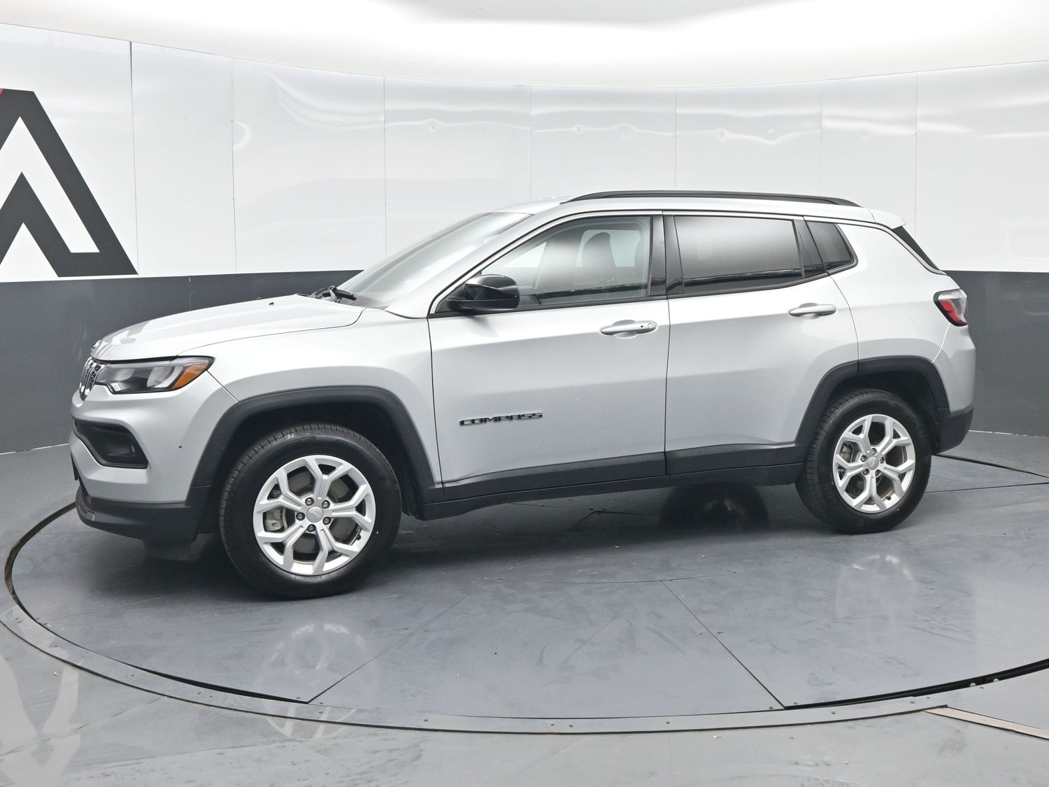 2024 Jeep Compass Latitude - Photo 2