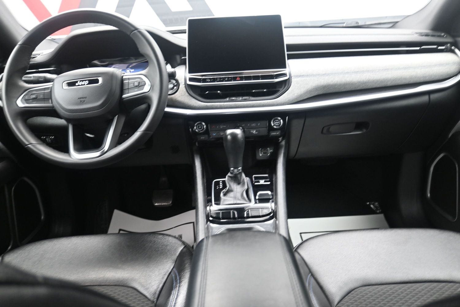 2024 Jeep Compass Latitude - Photo 11