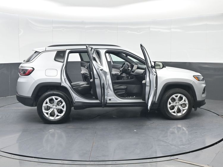 2024 Jeep Compass Latitude - Photo 32