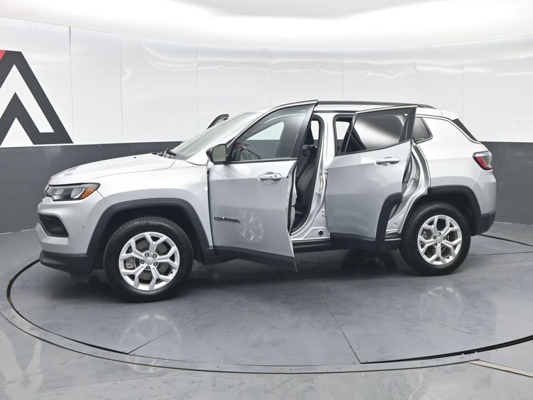 2024 Jeep Compass Latitude - Photo 33
