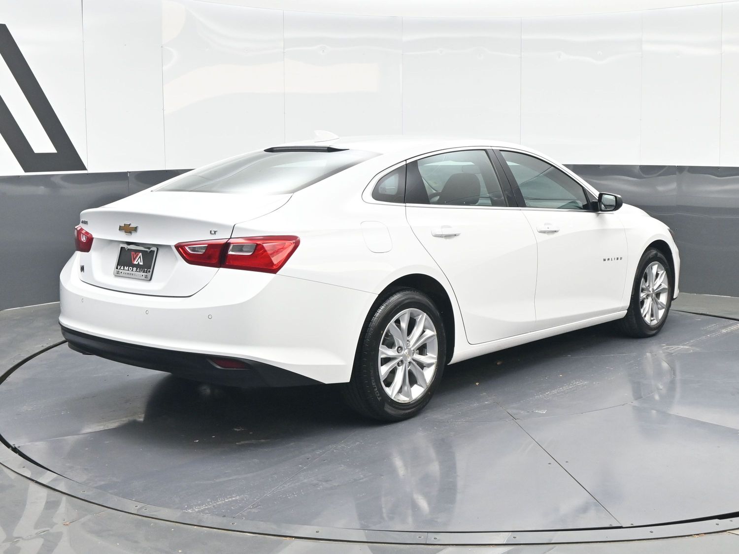 2024 Chevrolet Malibu 1LT - Photo 6