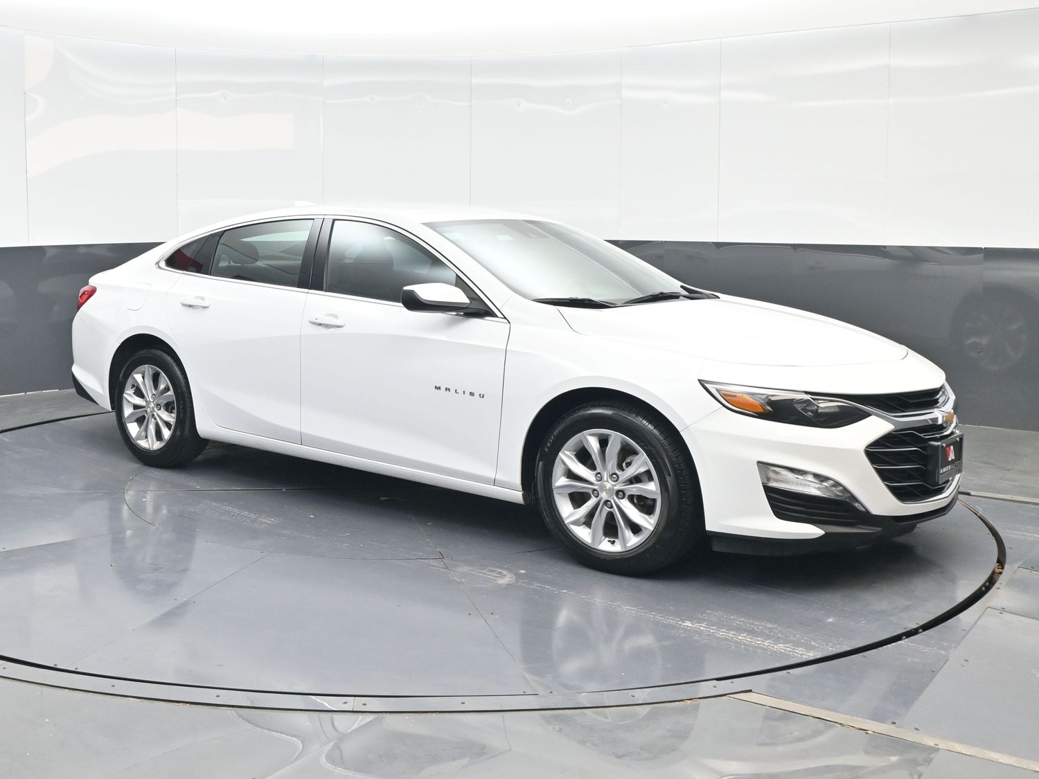 2024 Chevrolet Malibu 1LT - Photo 8