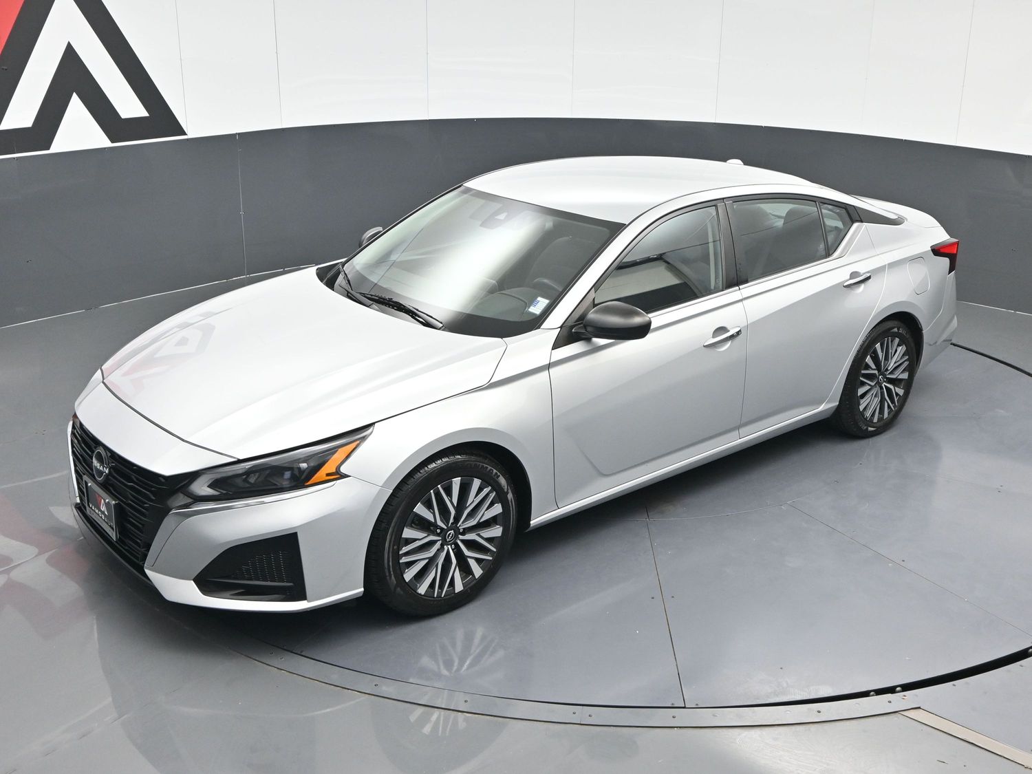 2024 Nissan Altima SV - Photo 13