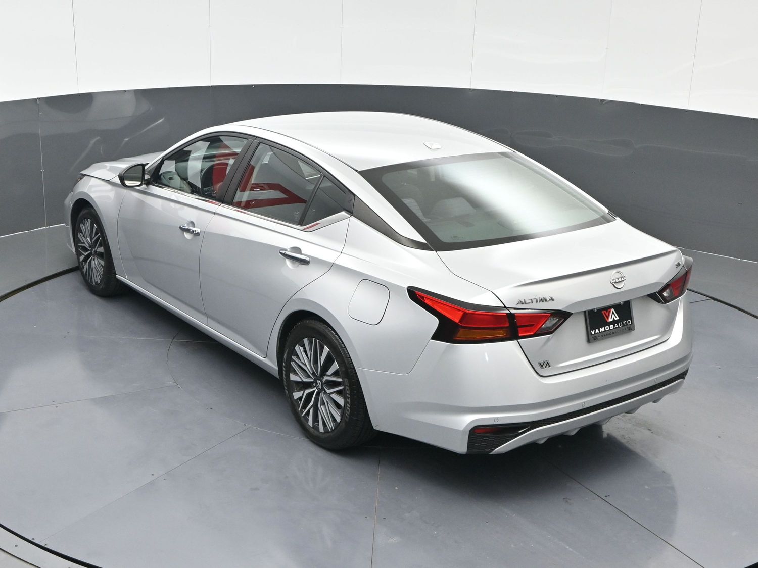 2024 Nissan Altima SV - Photo 15
