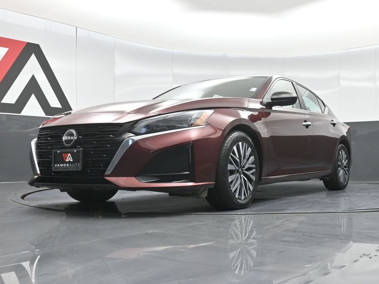 2024 Nissan Altima SV - Photo 21