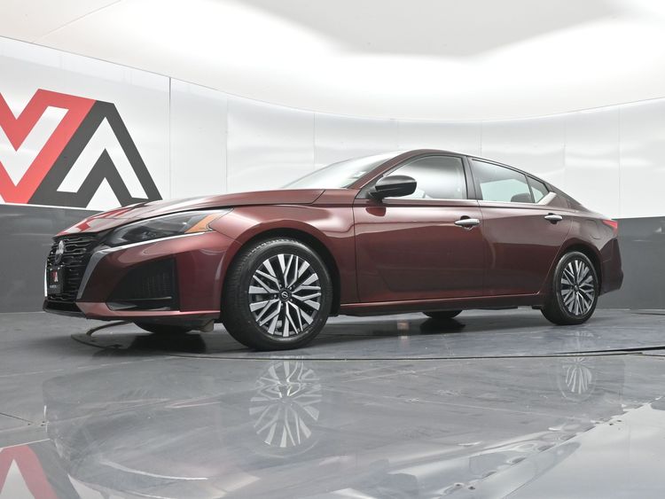 2024 Nissan Altima SV - Photo 22