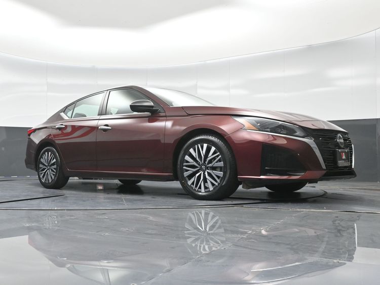2024 Nissan Altima SV - Photo 28