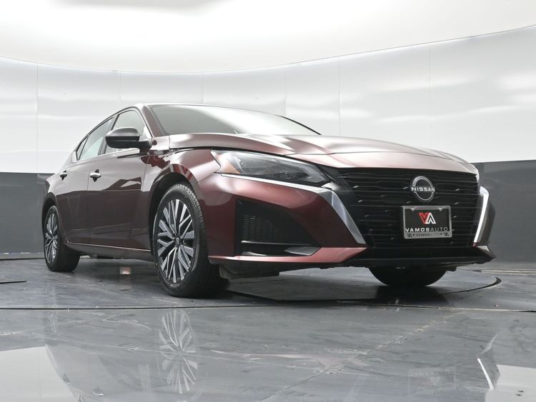 2024 Nissan Altima SV - Photo 29