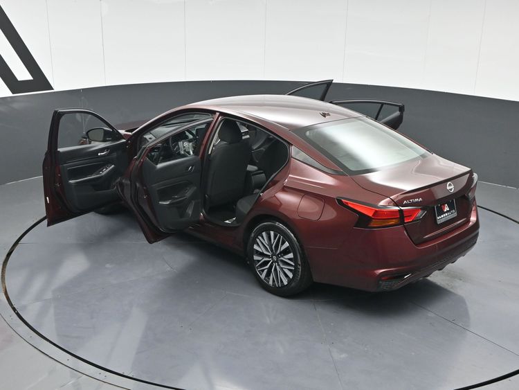 2024 Nissan Altima SV - Photo 34