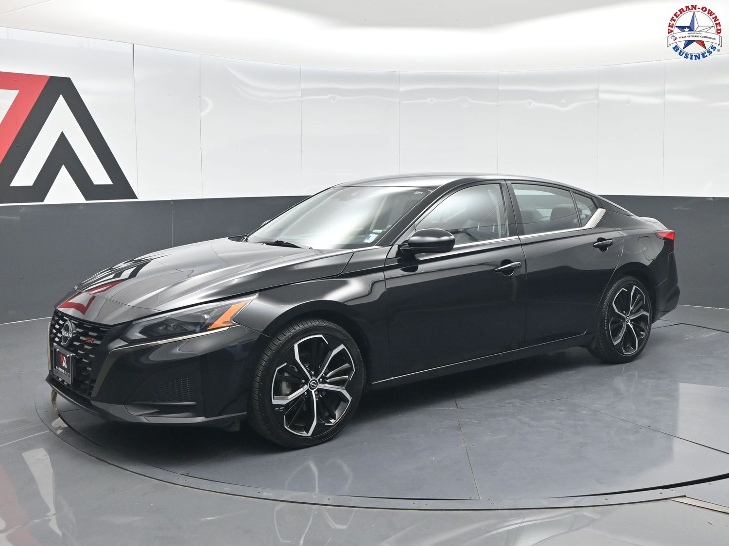 2024 Nissan Altima 2.5 SR's photo