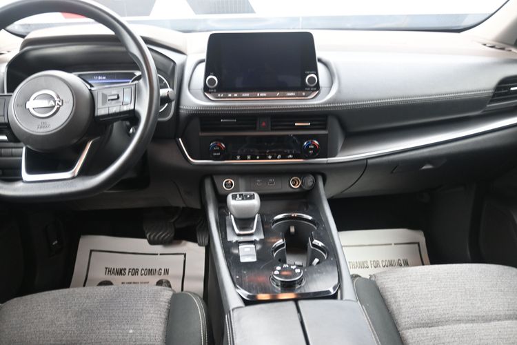 2023 Nissan Rogue SV - Photo 11
