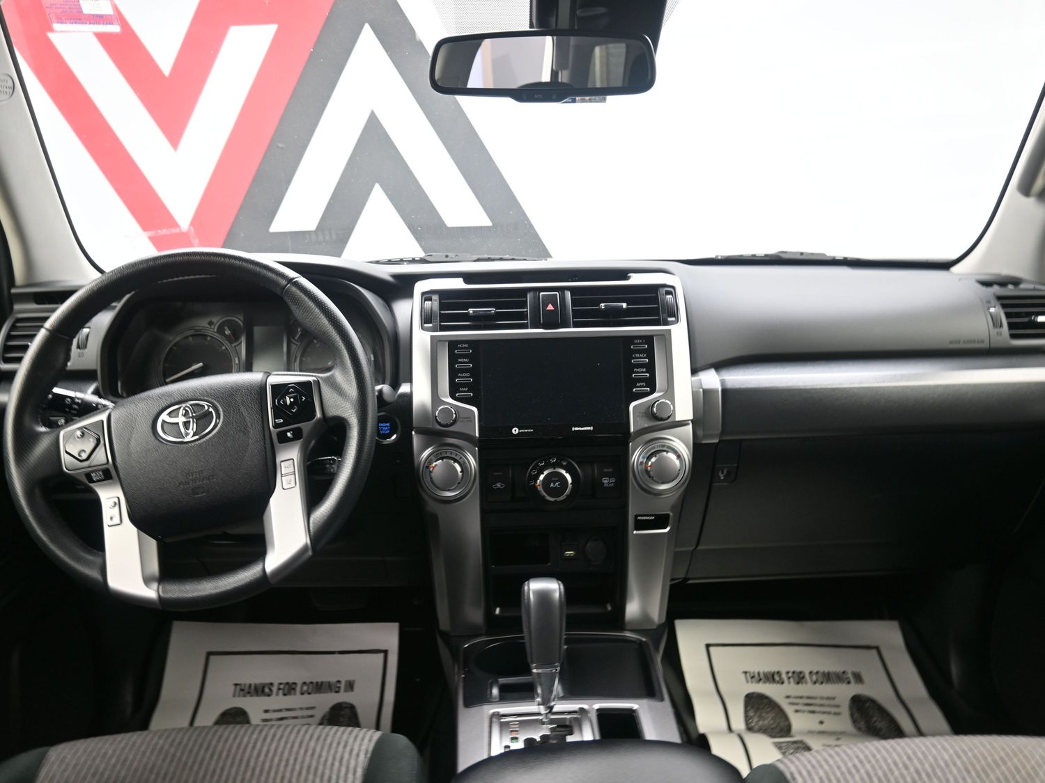 2022 Toyota 4Runner SR5 - Photo 11
