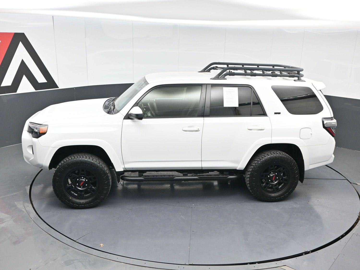 2022 Toyota 4Runner SR5 - Photo 14