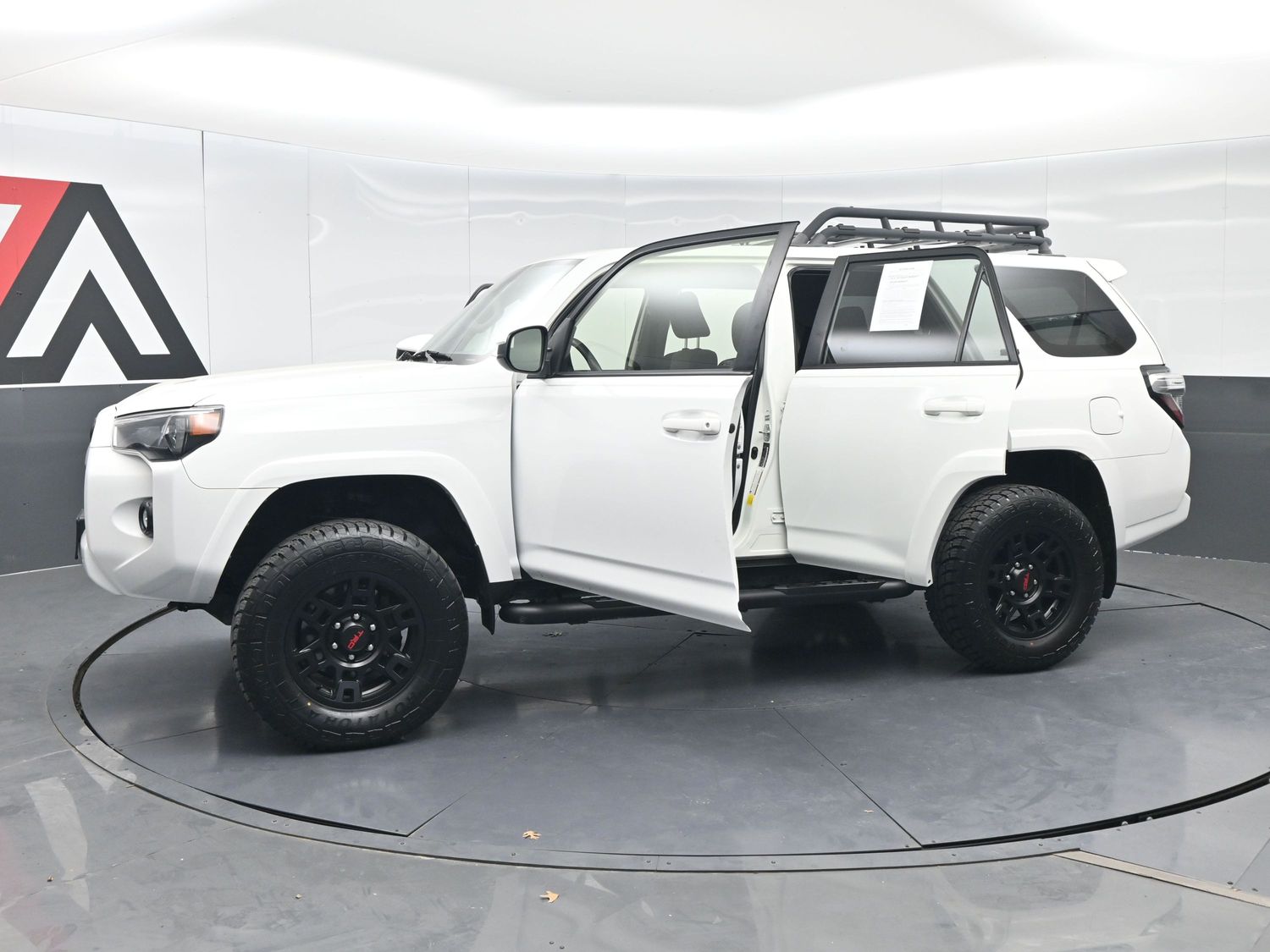 2022 Toyota 4Runner SR5 - Photo 33