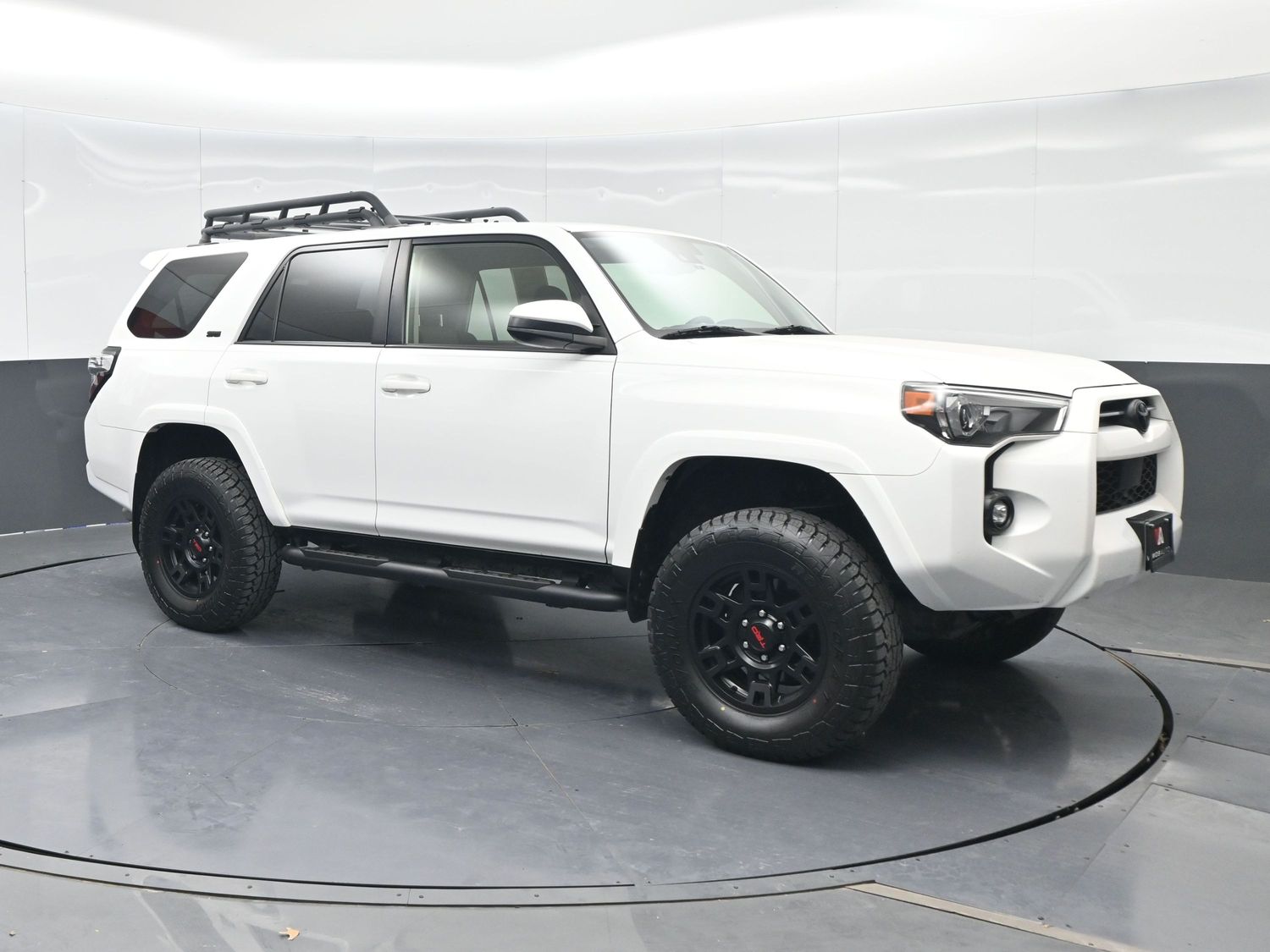 2022 Toyota 4Runner SR5 - Photo 8