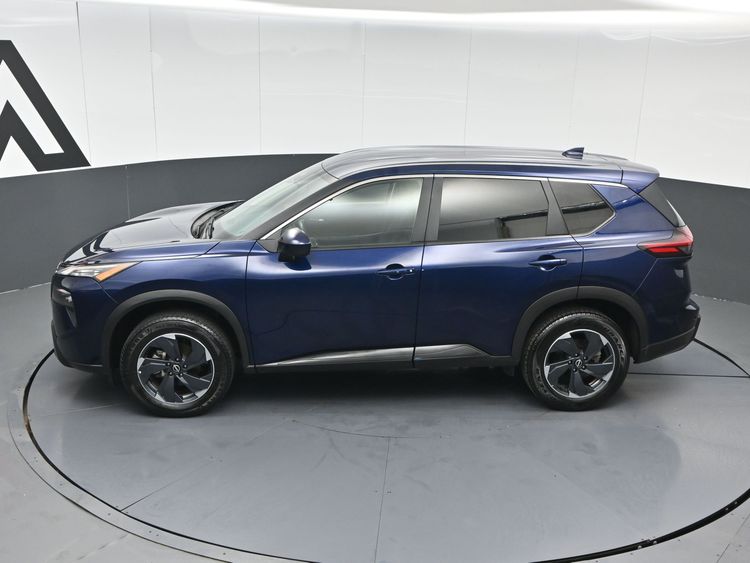 2024 Nissan Rogue SV - Photo 14