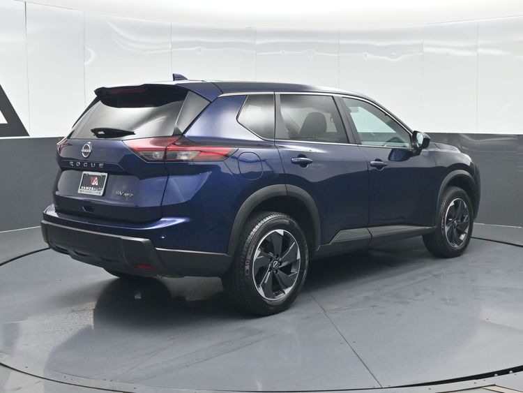 2024 Nissan Rogue SV - Photo 6