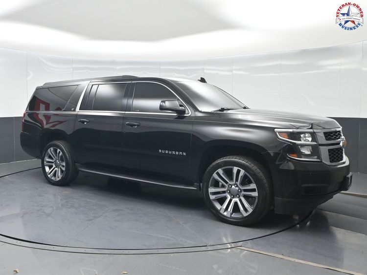 2019 Chevrolet Suburban 4WD 1500 LT's photo
